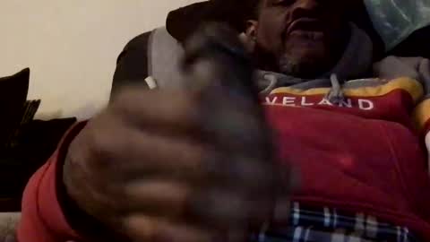 Snapshot of olivertwist1273 chatting on 03/04/25, 01:45 olivertwist1273 online show from 03/04/25, 01:45