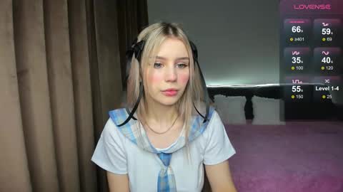 Olivia online show from 11/18/25, 05:56