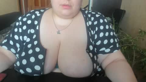 Olivia Gold online show from 11/23/25, 11:21