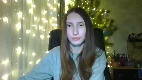 Snapshot of olivia_dream1 chatting on 12/19/24, 10:32 Olivia online show from 12/19/24, 10:32