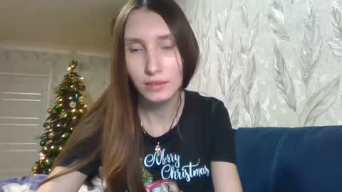 Snapshot of olivia_dream1 chatting on 12/25/24, 08:07 Olivia online show from 12/25/24, 08:07