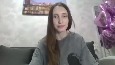 Snapshot of olivia_dream1 chatting on 02/19/25, 12:14 Olivia online show from 02/19/25, 12:14