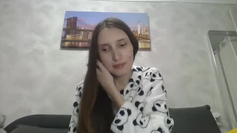 Snapshot of olivia_dream1 chatting on 10/05/25, 08:40 Olivia online show from 10/05/25, 08:40