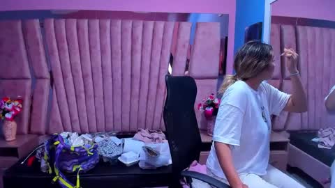  OLIVIA  online show from 01/16/25, 12:02