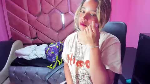  OLIVIA  online show from 01/28/25, 03:36