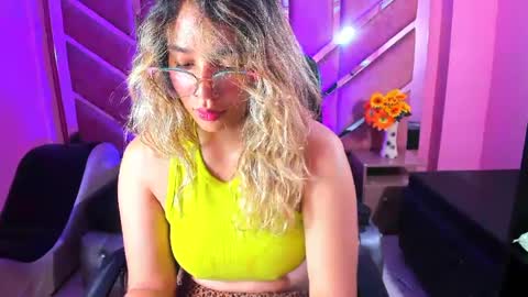  OLIVIA  online show from 03/07/25, 03:19