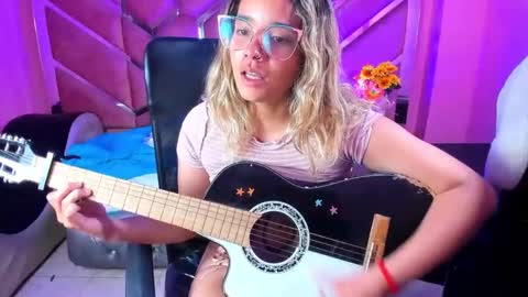  OLIVIA  online show from 03/08/25, 10:00