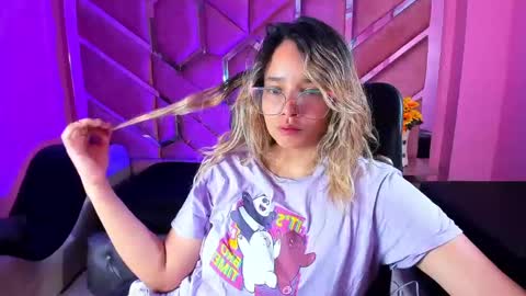  OLIVIA  online show from 03/11/25, 03:37