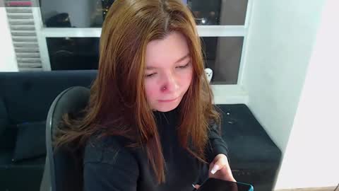 Snapshot of olivia_martine chatting on 01/14/25, 03:22 olivia_martine online show from 01/14/25, 03:22