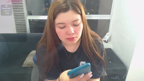 Snapshot of olivia_martine chatting on 02/06/25, 02:55 olivia_martine online show from 02/06/25, 02:55