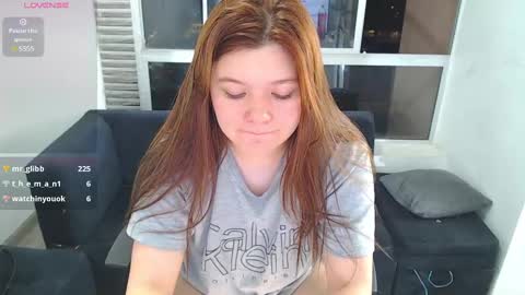 Snapshot of olivia_martine chatting on 02/26/25, 06:26 olivia_martine online show from 02/26/25, 06:26