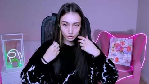 olivia_norton_ online show from 11/08/25, 03:23