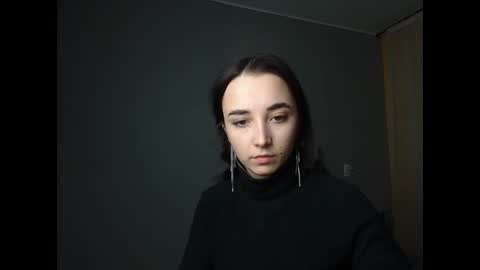 Olivia online show from 02/17/25, 11:42