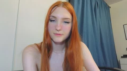 Snapshot of olivia_rid chatting on 01/26/25, 02:35 OLIVIA online show from 01/26/25, 02:35