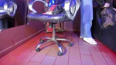   online show from 12/30/24, 01:03