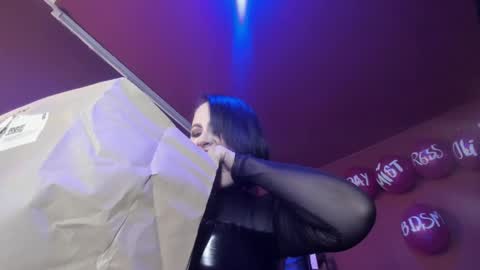   online show from 02/07/25, 04:46