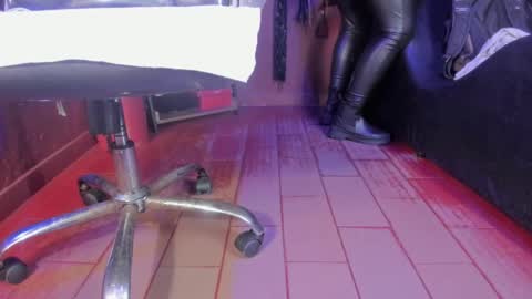   online show from 02/23/25, 01:21