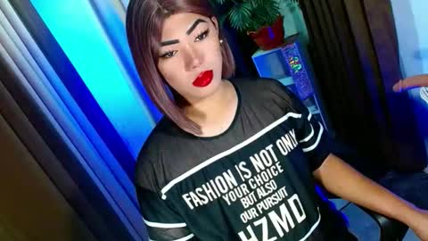 Miss OLIVIA online show from 09/23/25, 10:18