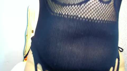 Snapshot of olivia_willd chatting on 09/11/25, 01:11 olivia online show from 09/11/25, 01:11