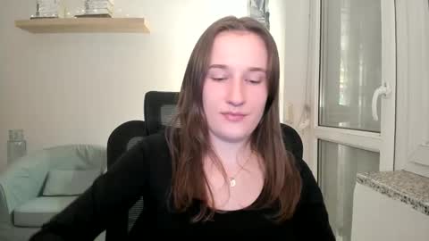 Oliwiaa2004 online show from 12/28/24, 10:13