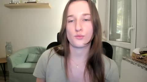 Oliwiaa2004 online show from 01/16/25, 09:40