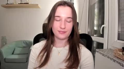 Oliwiaa2004 online show from 03/02/25, 09:43