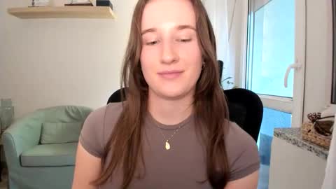 Oliwiaa2004 online show from 09/19/25, 01:34