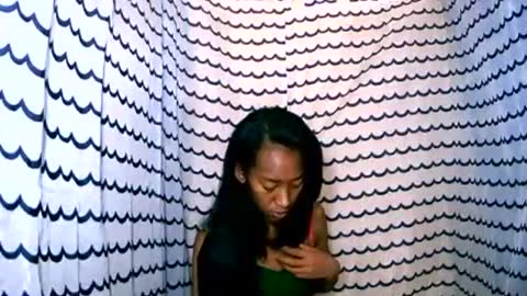 oliviah27 online show from 10/22/25, 08:25