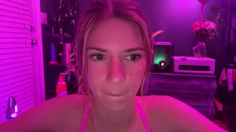 Olivia online show from 02/15/25, 01:42