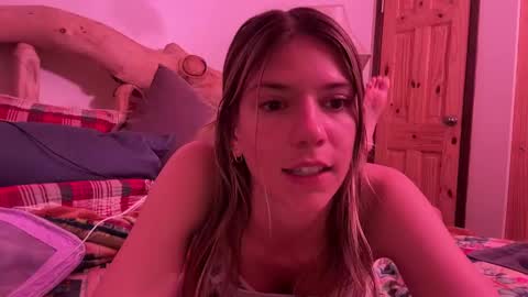 Olivia online show from 03/03/25, 12:37