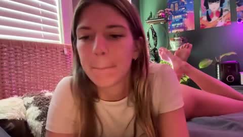 Olivia online show from 03/11/25, 09:37