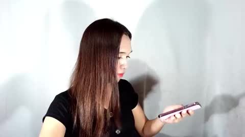 NICOLE online show from 10/21/25, 08:09