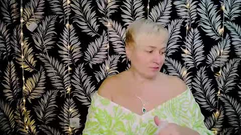 Kelly online show from 12/30/24, 12:09