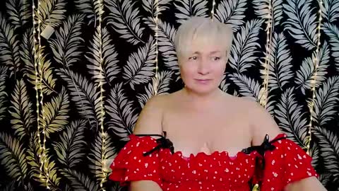 Kelly online show from 02/10/25, 03:32