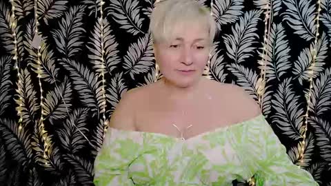 Kelly online show from 03/01/25, 03:27