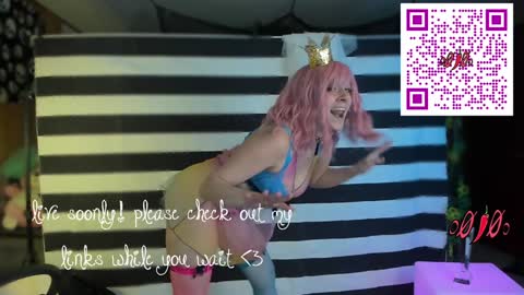 Snapshot of oliviaowens chatting on 10/31/25, 03:51 Olivia Owens online show from 10/31/25, 03:51