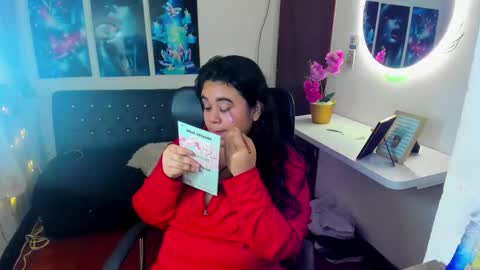 oliviia_cute online show from 11/05/25, 05:07