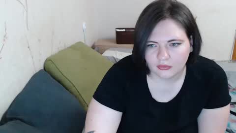 Snapshot of olyaandnetty chatting on 02/22/25, 05:35 OlyaAndNetty online show from 02/22/25, 05:35