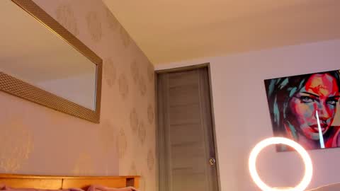 Snapshot of omstudio1994 chatting on 12/11/24, 06:20 Martina Ricci online show from 12/11/24, 06:20