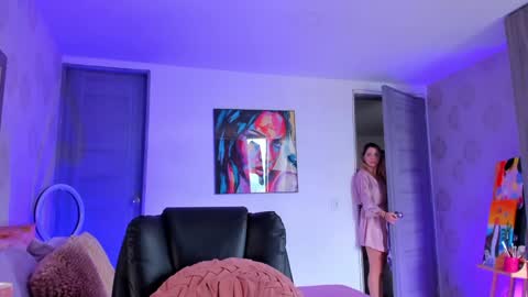 Snapshot of omstudio1994 chatting on 12/28/24, 03:15 Martina Ricci online show from 12/28/24, 03:15