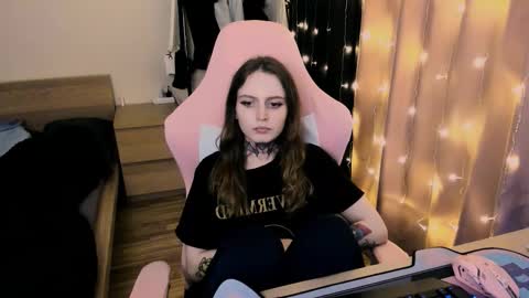 on_yxxx online show from 09/15/25, 07:58