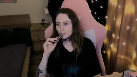 on_yxxx online show from 10/19/25, 04:51