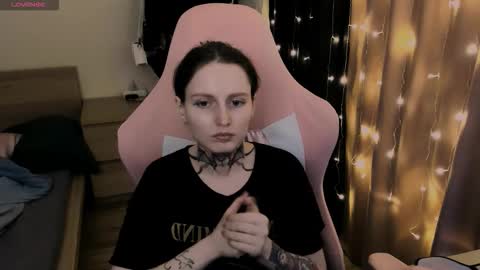 on_yxxx online show from 10/28/25, 09:17