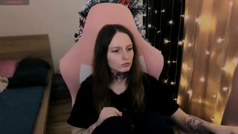 on_yxxx online show from 11/21/25, 08:40