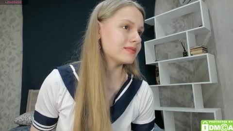 Snapshot of onelovelyalice chatting on 01/22/25, 05:49 onelovelyalice online show from 01/22/25, 05:49