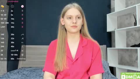 Snapshot of onelovelyalice chatting on 03/10/25, 02:26 onelovelyalice online show from 03/10/25, 02:26