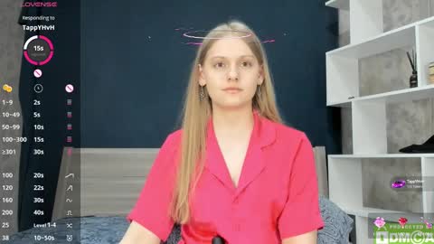 Snapshot of onelovelyalice chatting on 03/10/25, 05:29 onelovelyalice online show from 03/10/25, 05:29