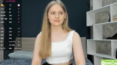 Snapshot of onelovelyalice chatting on 03/11/25, 09:26 onelovelyalice online show from 03/11/25, 09:26