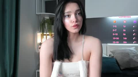 Snapshot of onemoreecall chatting on 01/23/25, 12:19 Lexi online show from 01/23/25, 12:19