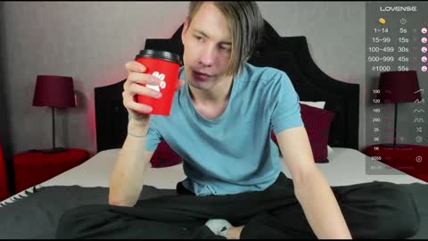 Erick  online show from 02/07/25, 04:46